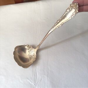 VINTAGE 1847 ROGERS BERKSHIRE CREAM LADLE SILVER PLATE